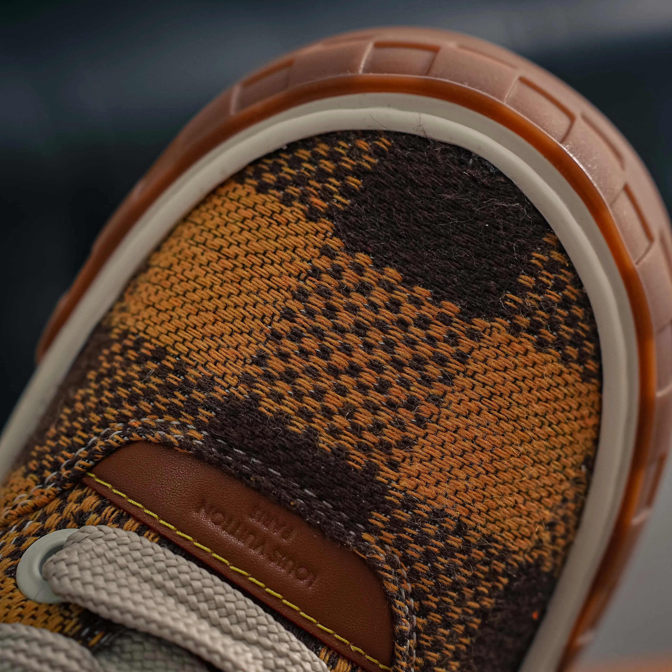 # LV- - trainer 2026 New Arrival 1：1 ！！ Shoes Cowhide Leather ， LOGO ， ➕Breathable ， 。